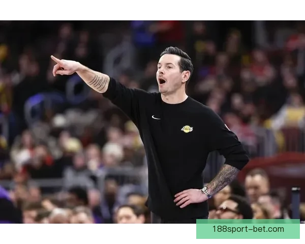 湖人战胜篮网引争议裁判判罚雷迪克称篮网几乎每回合都犯规